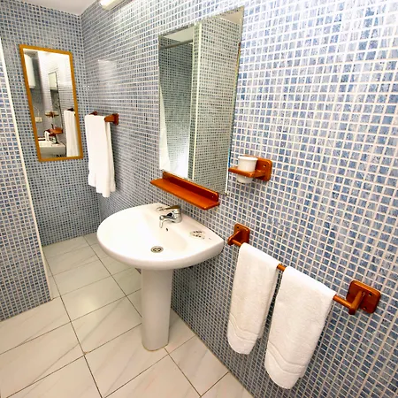 Atlantico Centro מלון 2*