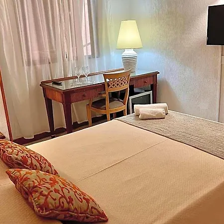 Hotel Atlantico Centro 2*