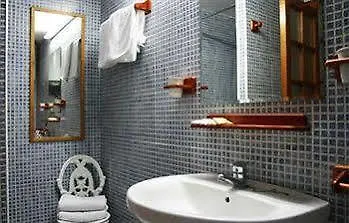 Atlantico Centro Otel 2*