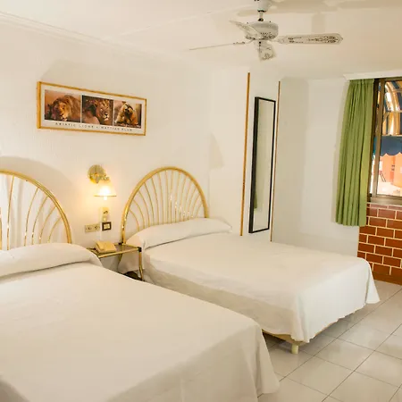 Atlántico Centro 2*